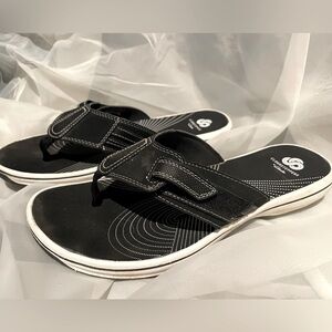 Clarks Women's Breeze Sea Flip Flop Size 9